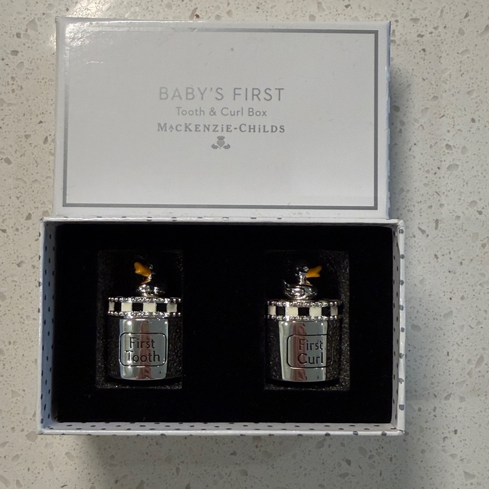 MacKenzie-Childs White Tooth & Curl Keepsake Box